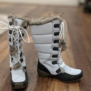 Fur-lined Sporto snow boots